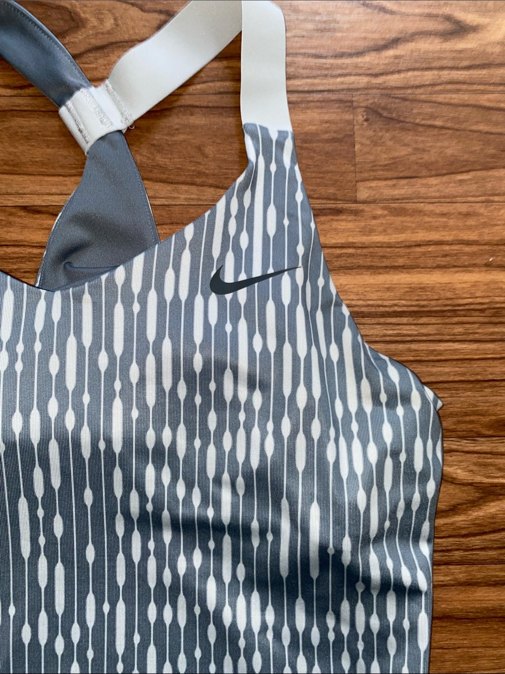 Nike Women’s Gray Patterned Racerback Tank - Picture 2 of 5